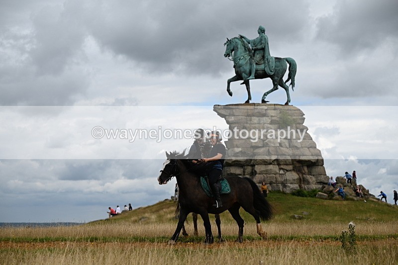 DSC_7192 - Time at Statue 12:45 to 13:15