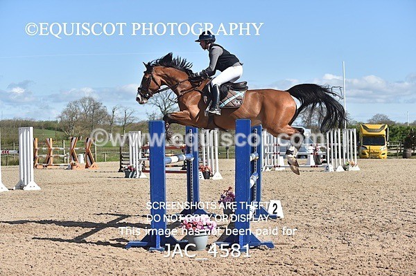 JAC_4581 - CLASS 11 SAT Andrew Hamilton Coach, RHS Foxhunter Championship Qualifier