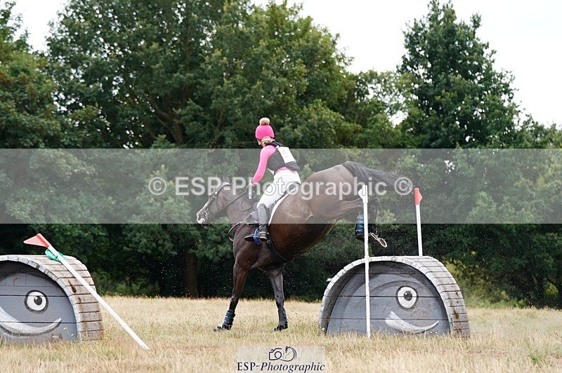 250803A-104212-10318 - L-504-Chloe.Williams-FIRST.LADY