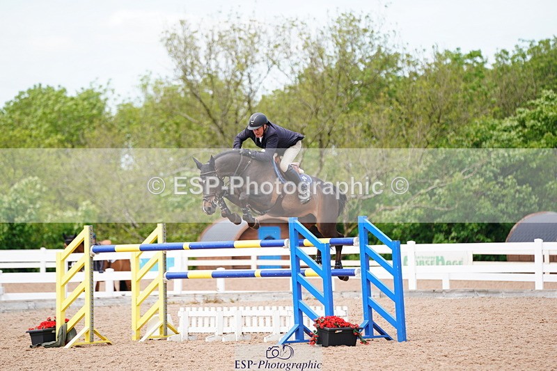 240525A-143826-06586 - Cls 18 National 1.40m