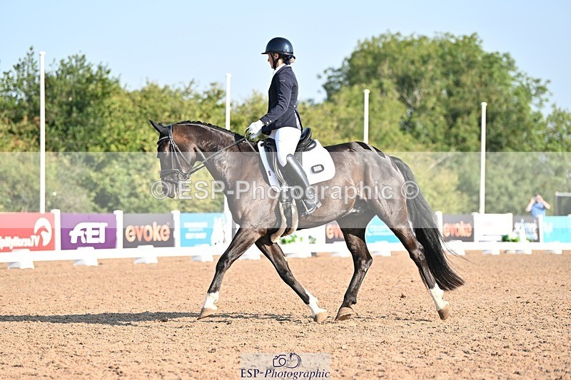 250816-090144-02541 - 113-Chloe.BakerFirst.Date.III