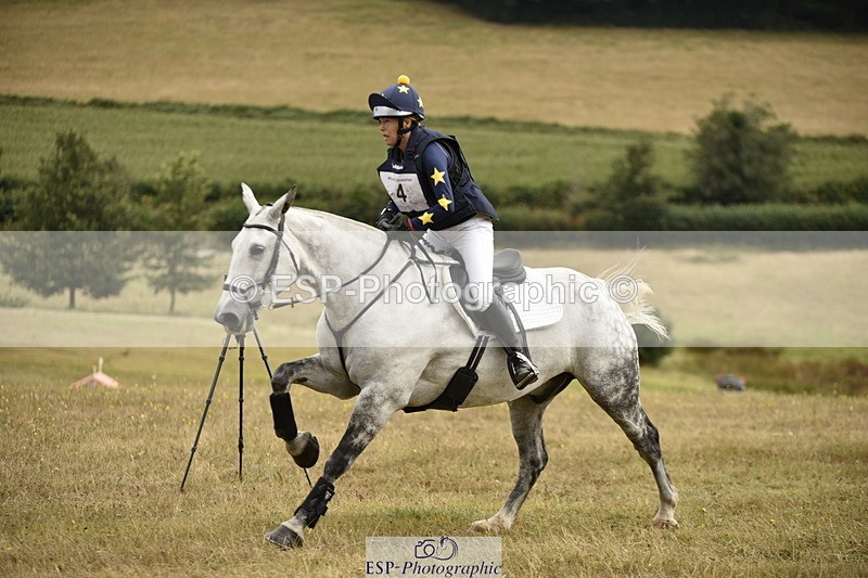 250802A-102014-01102 - A-004-Helen.Hickson-MAYERTORNE.POPADOODLEDOO