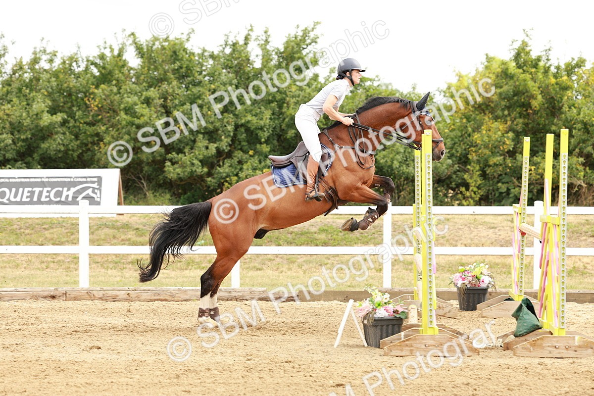 SBM_016838 - Class 20 - Senior Newcomers - 1.10m