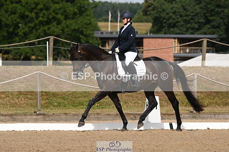 250719A-100943-03244 - 049-Veronica.Roberts-For.J'Adore