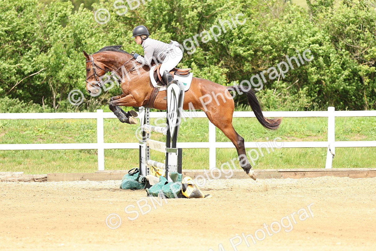 SBM_000889 - Class 4 - Senior Newcomers - 1.10m