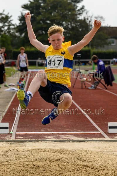 Age25SUN-919958 - Field Male