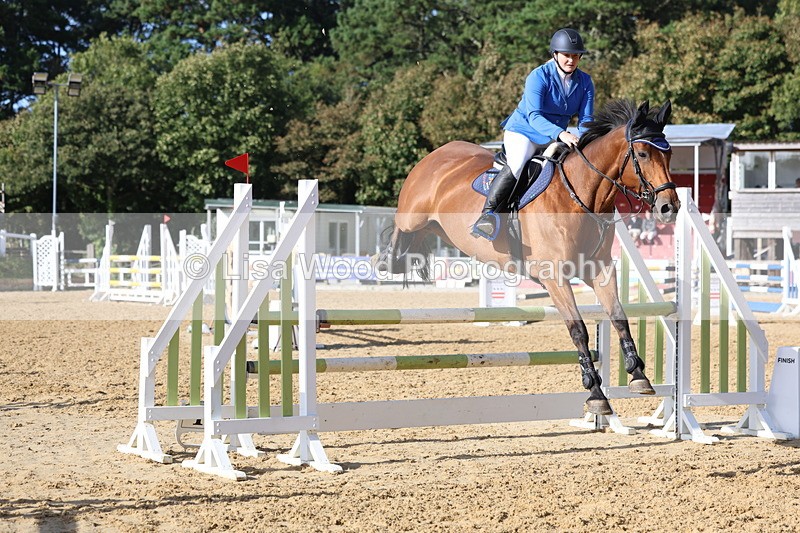 3E7A0692 - Class 13: Senior Newcomers/1.10m open