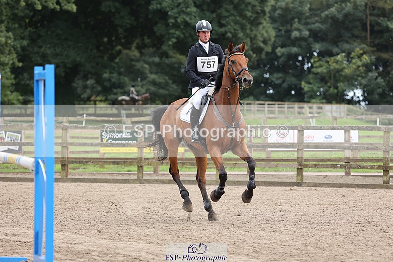 240804-162909-16883 - 757-David_Doel-CHARLIE_FOXTROT