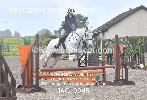 JAC_9945 - CLASS 3 Intermediate Working Hunter (0.70m - 0.85m)