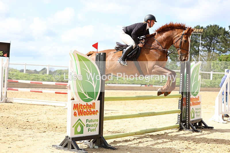 3E7A8281 - Class 11: 1 metre open