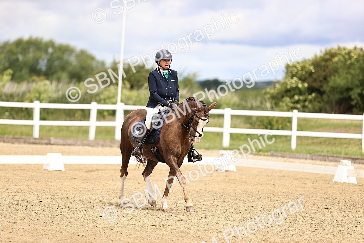 SBM_001913 - Class 2 - Novice 4 - 10.36-11.39
