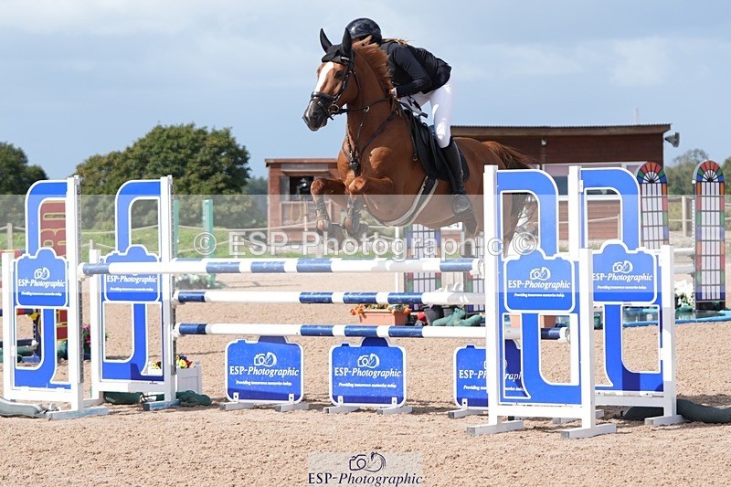 250913-120104-06801 - Cls 15 Snr Foxhunter