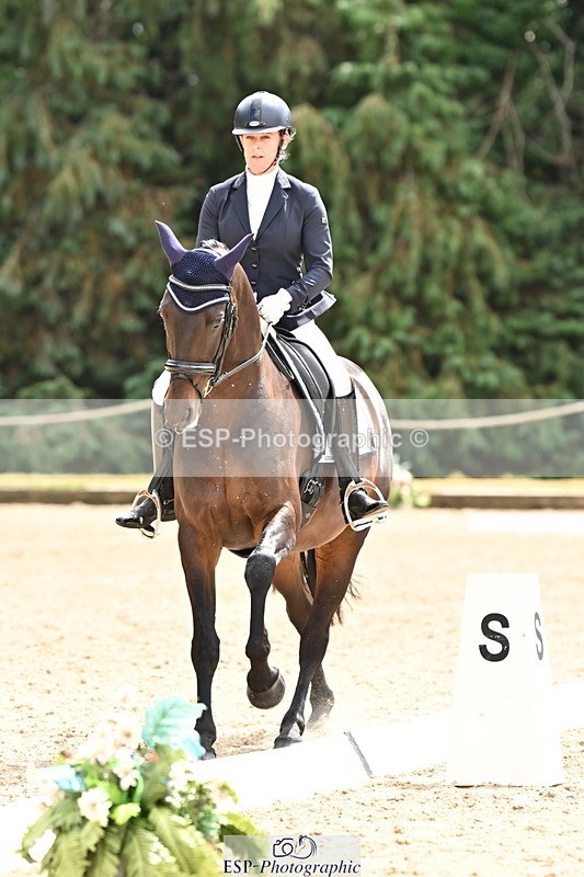 250808A-141334-00832 - 065-Jenny.Lo-VelPrince.T