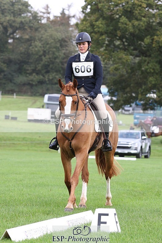 231019-104445-02420 - 606-GOLDEN.HEART.BREAKER-Emily.R.Vincent-DR