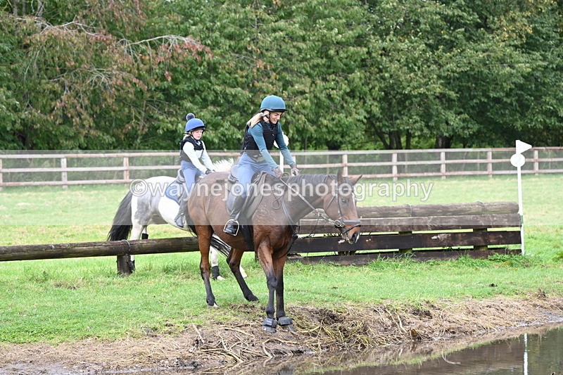 WJ6_2981 - Time at Photographer 11:01 to 11:20