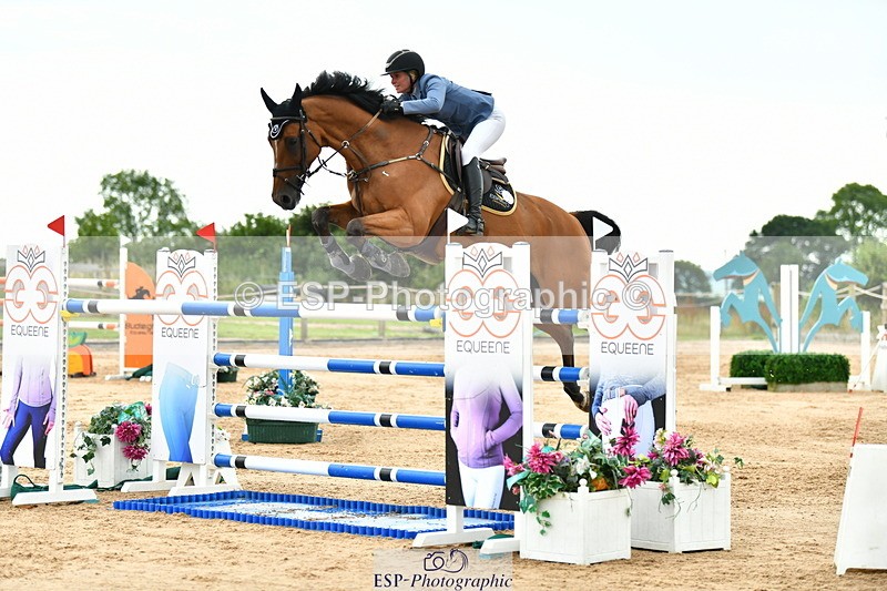 230720A-160237-04144 - Cls 9, 2 Star Big 1.40m Start to break