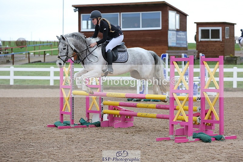 240211A-105037-02244 - Cls 4 Pony Discovery & 90cm Open