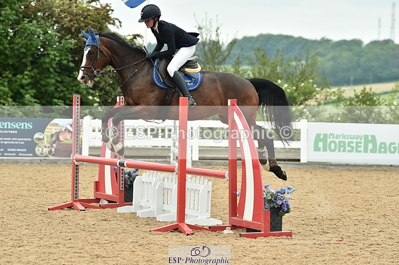 230611A-104746-04739 - Cls 32 85cm Amateur Qualifier