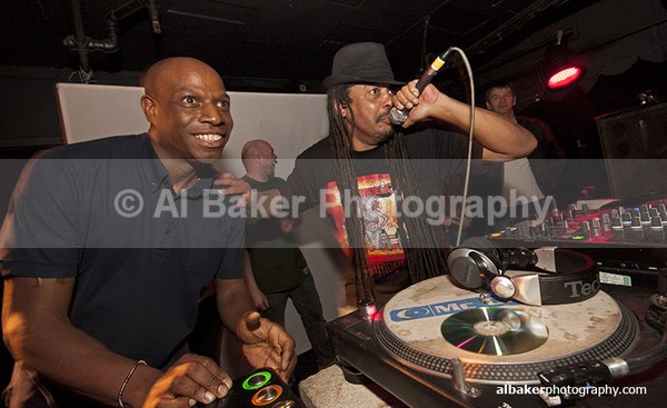 175 - Friends-&-Family @ the-roadhouse 24.04.15