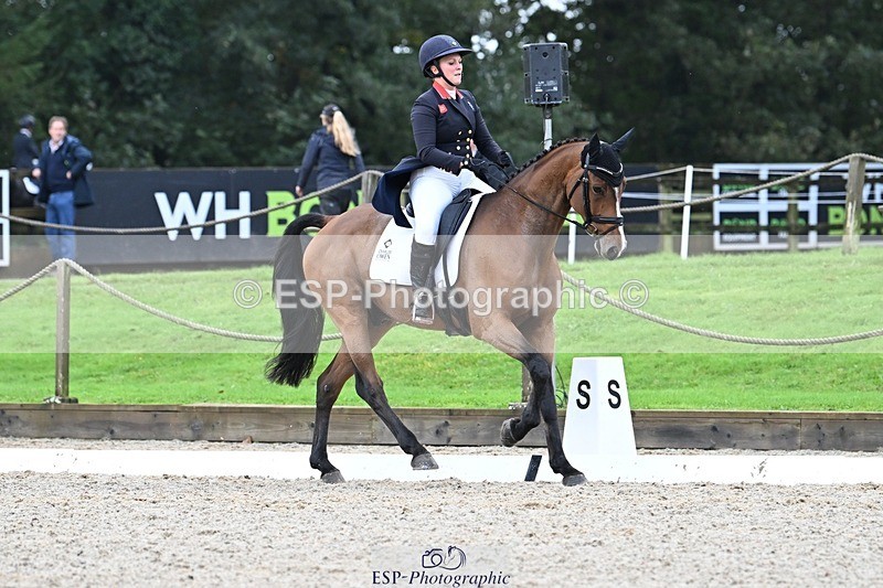 231019-105357-01681 - 034-COOLEY.PARK.MUZE-Gemma.Stevens-DR