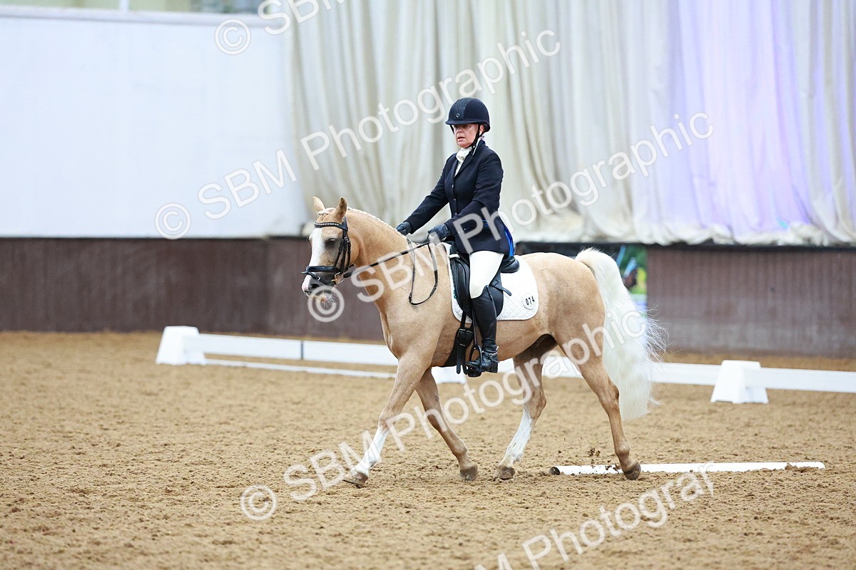 SBM_004292 - Class 12 - E2 Championship - 14.50-15.53