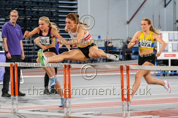 Age26SUN-917957 - Track Female