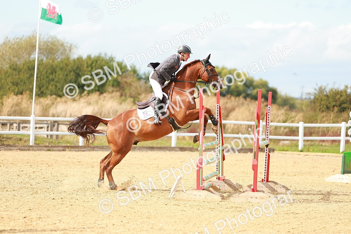 SBM_001743 - Class 4 - Senior Newcomers - 1.10m