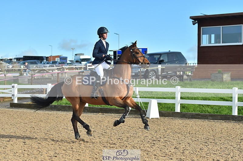 231111A-113042-01682 - Cls 11 Snr 1.05m Open