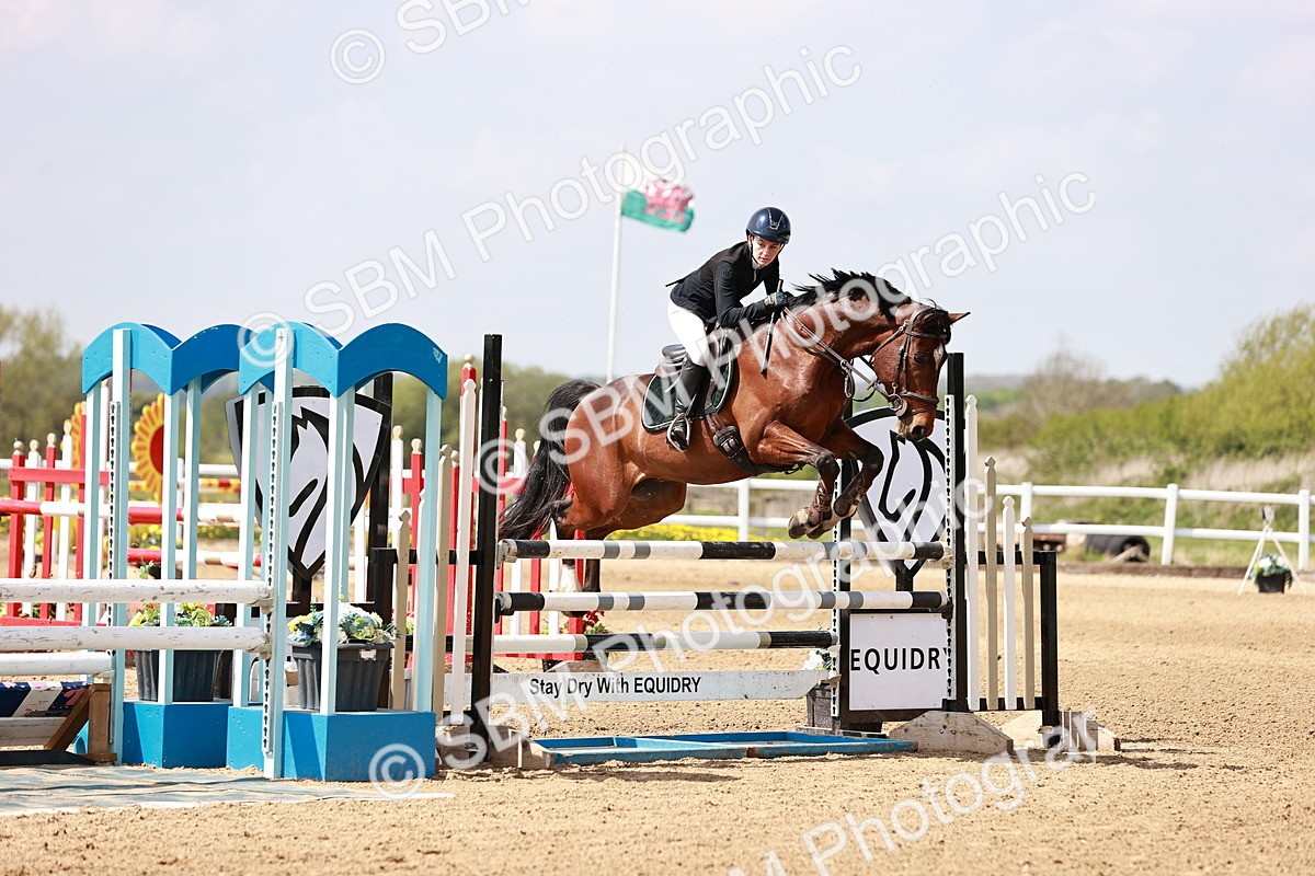  - Class 24 - Senior Newcomers - 1.10m