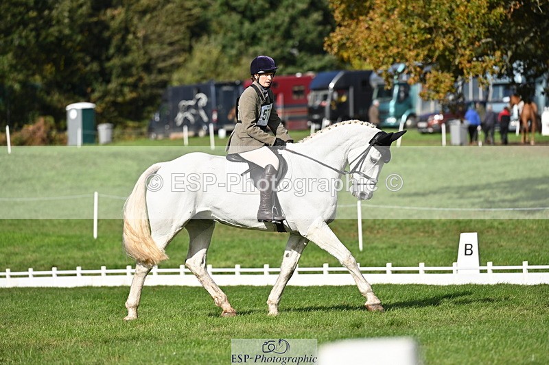 251024A-121848-09929 - G-571-Zoe.Mccanlis