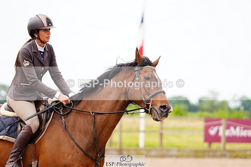 240524A-094106-02558 - Cls 13 Snr 1.05m and 1.10m