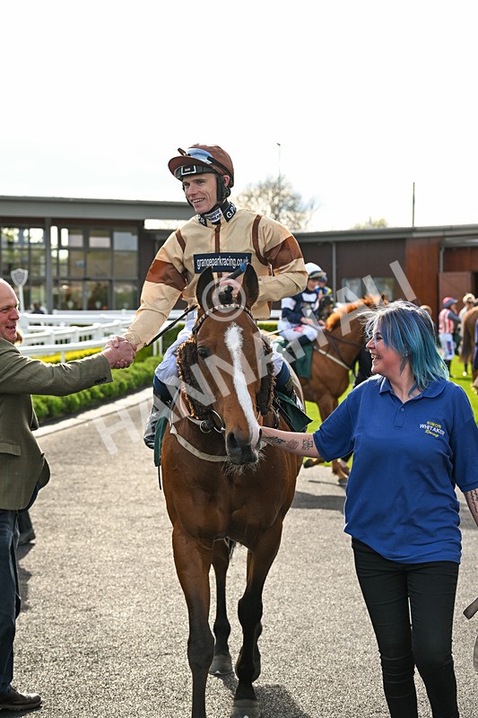 300424-Race 1-Variety Island-2356 - Race 1