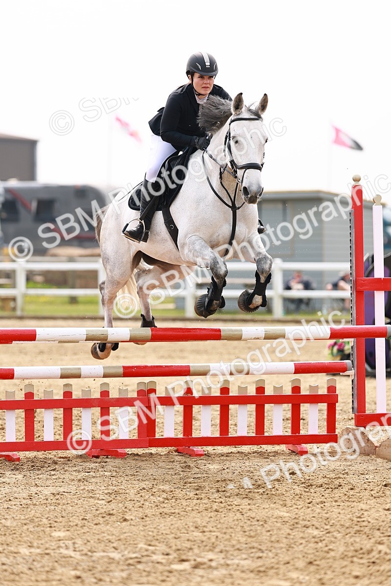  - Class 17 - Senior 1.05m