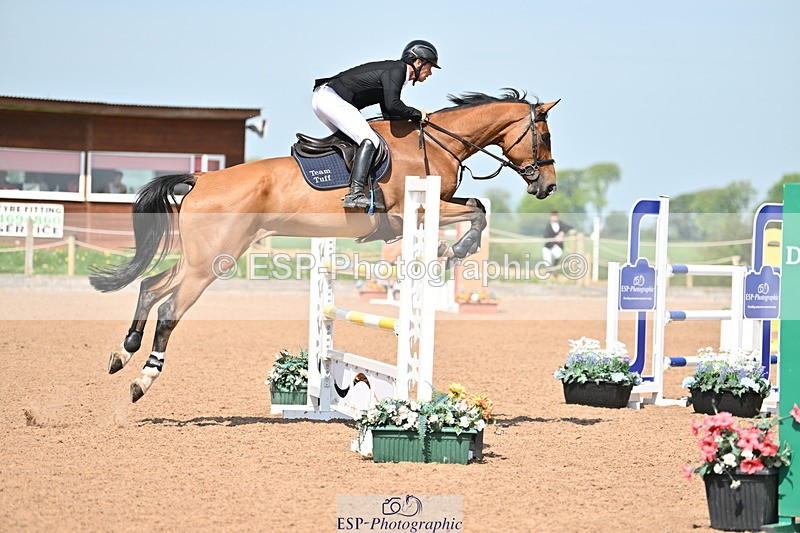 240510A-105950-05166 - Cls 21 Snr 1.20m Open