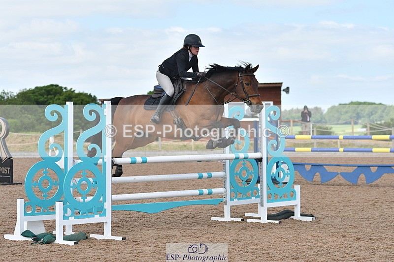 240609A-112902-04586 - Cls 17 Snr 1.05m Open