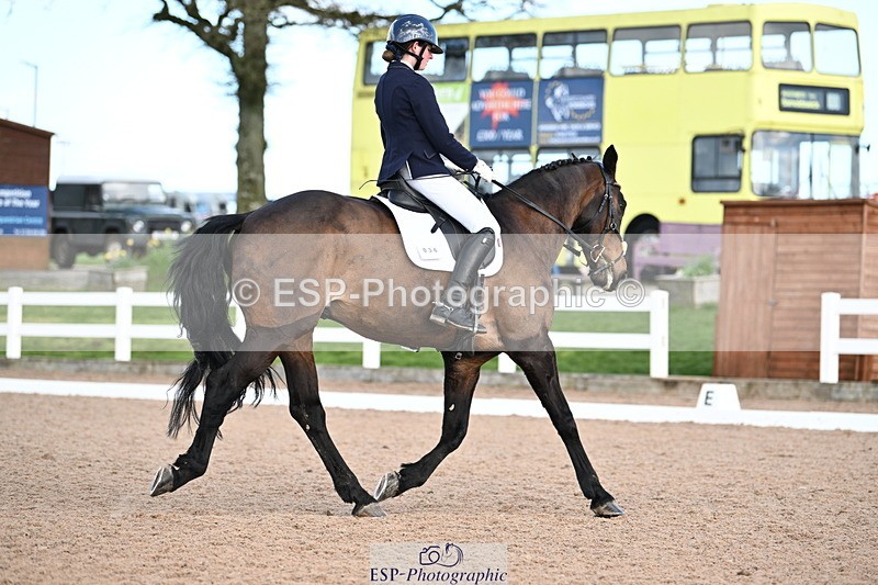 240324A-132950-03662 - Novice 27, 12.30 to 13.50