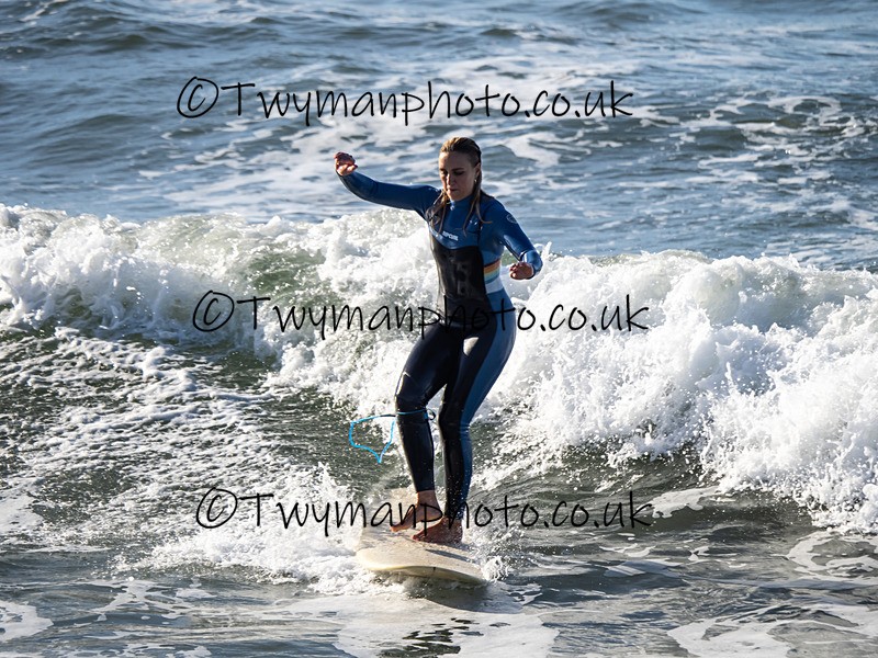 PA274958 - Westward Ho! surfers 27/10