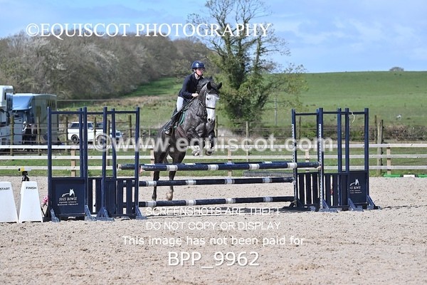 BPP_9962 - CLASS 19 SUN Senior British Novice/ 90cm Open