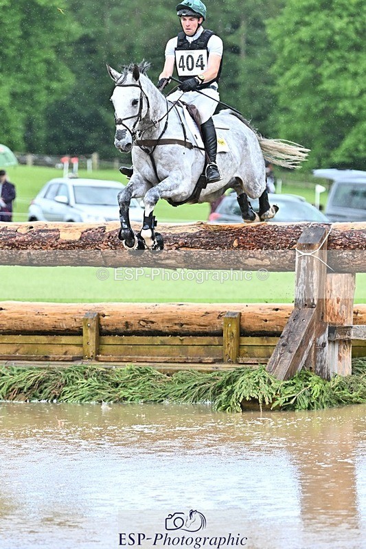 240526-124205-22139 - 404-DEERPAIRC_REVELRY-Max_Warburton