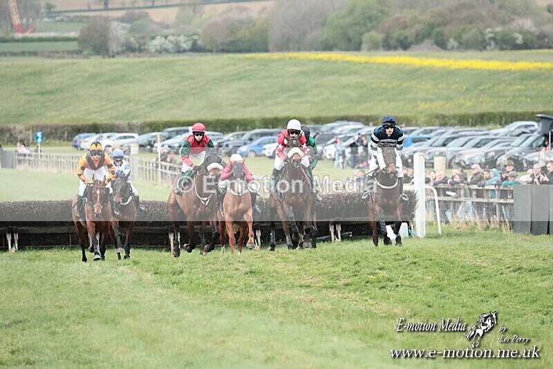 PtP 130425 74 - Edgecote Races 13/04/25