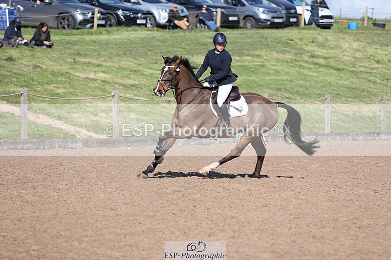 240419A-162750-09385 - Cls 10, 2 Star Big Tour 145cm  15.45 to 16.35 break