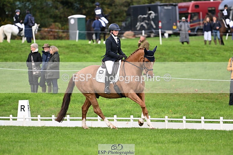 251023A-113157-03600 - G-513-Mimi.van.Ufford