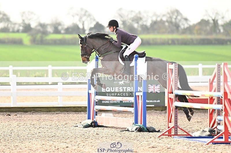 241206-101641-00201 - Cls 2 British Novice and 90cm Open