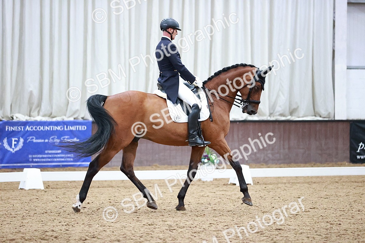 SBM_016721 - Class 5 - FEI INT II - 17.24-18.20