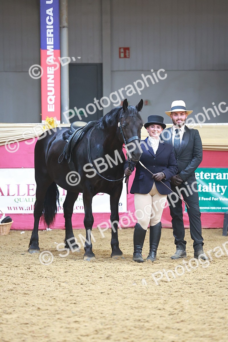 SBM_17825 - Class 952 - M&M Ridden Supreme Final