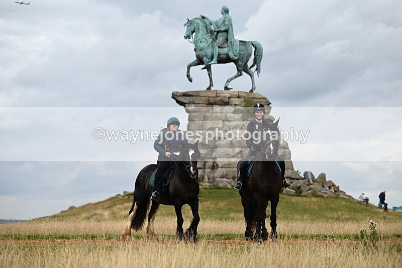DSC_5130 - Time at Statue 11:10 to 11:42