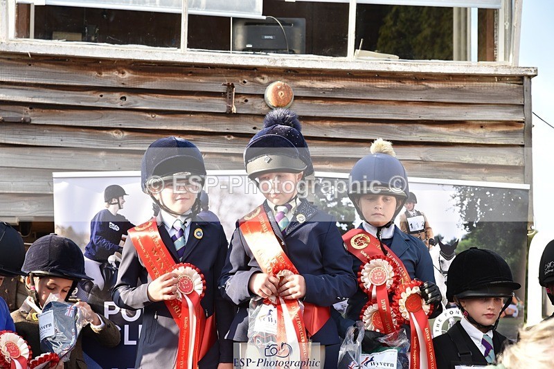 230824-182204-07054 - Thursday 40 and 50cm Presentations