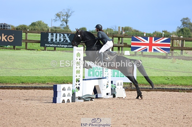 250911-140407-02304 - Cls 5 Chard Snr 90cm Speed Derby