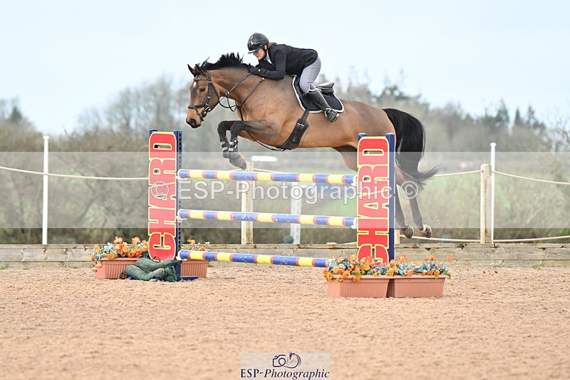 240315A-124240-01012 - Cls 3 Snr Foxhunter