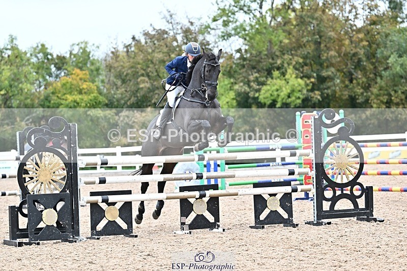 251015-130647-00490 - Cls 4 Newcomers and 1.10m Open